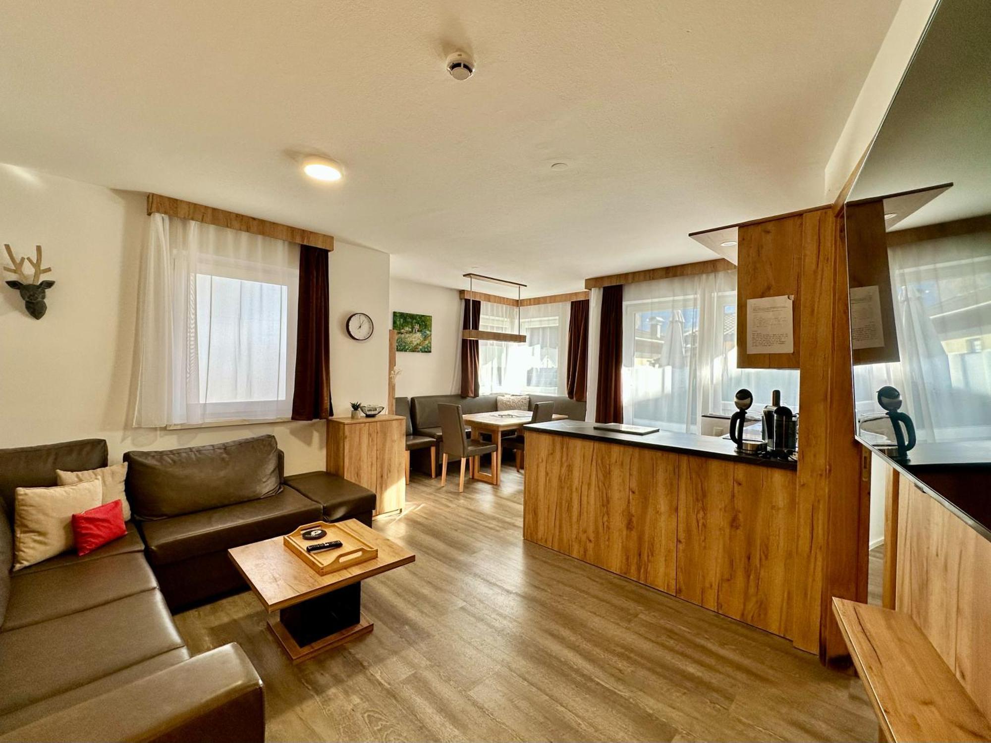 Apartments Maiskogelblick Пиезендорф Екстериор снимка